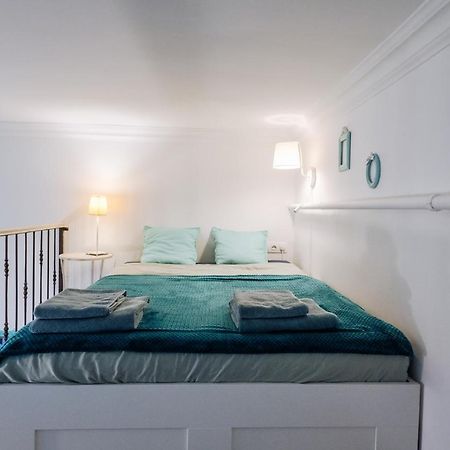 Ombre Apartment With Parking Option Budapest Exterior photo